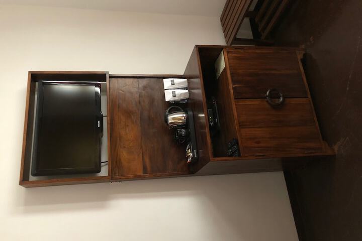 Room 7 of 41