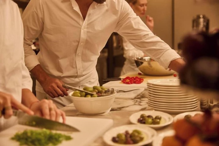 Dining 53 of 63