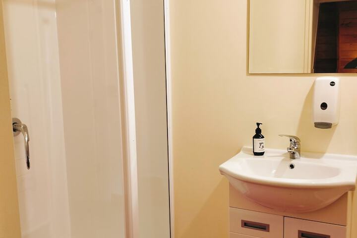 Room 48 of 97