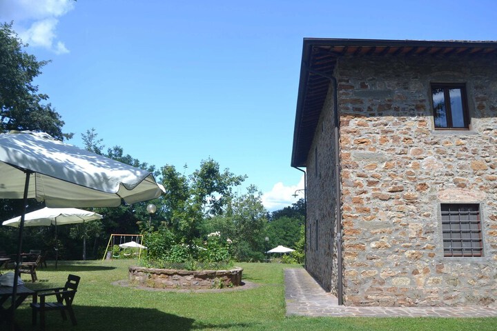 Hotel Exterior 77 of 110