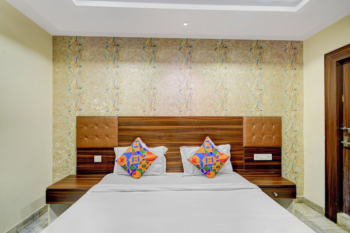 Room 15 of 39