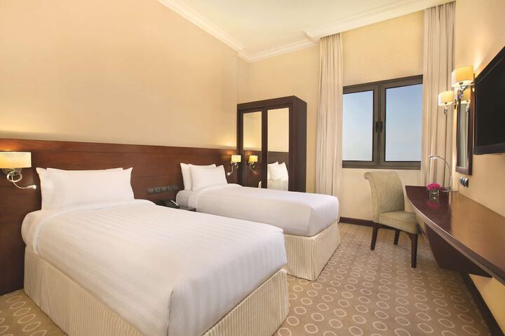Room 21 of 46