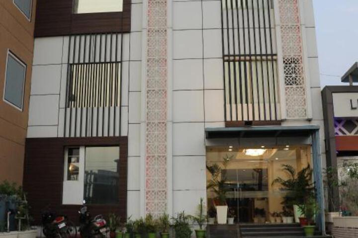 Hotel The Spades Zirakpur