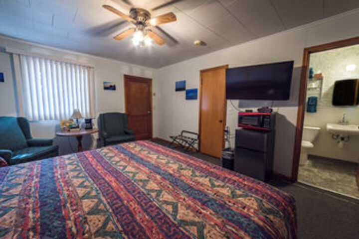 Room 22 of 48