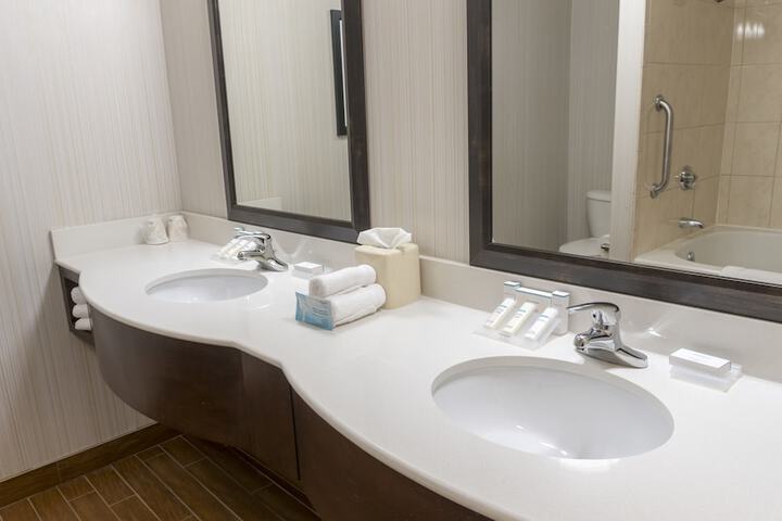 Bathroom sink