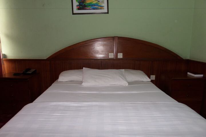 Room 11 of 47