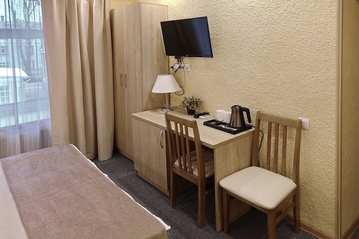 Room 22 of 53
