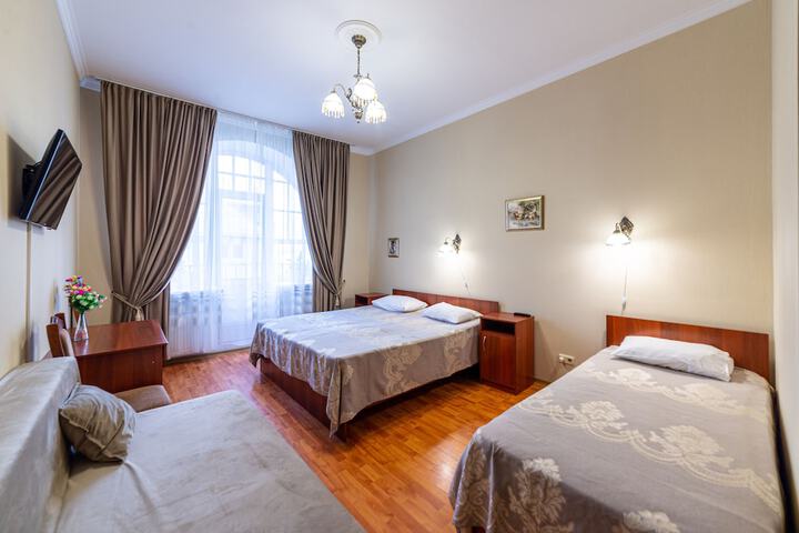 Room 146 of 176