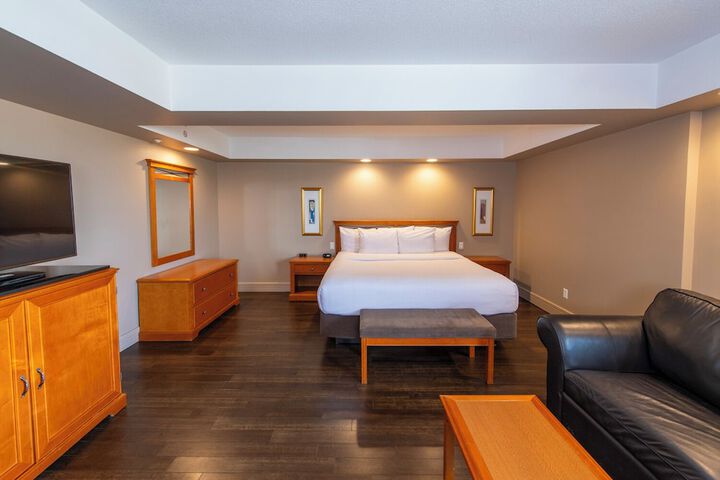 Room 11 of 42