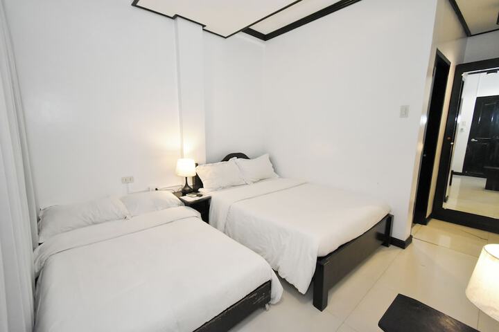 Room 21 of 41