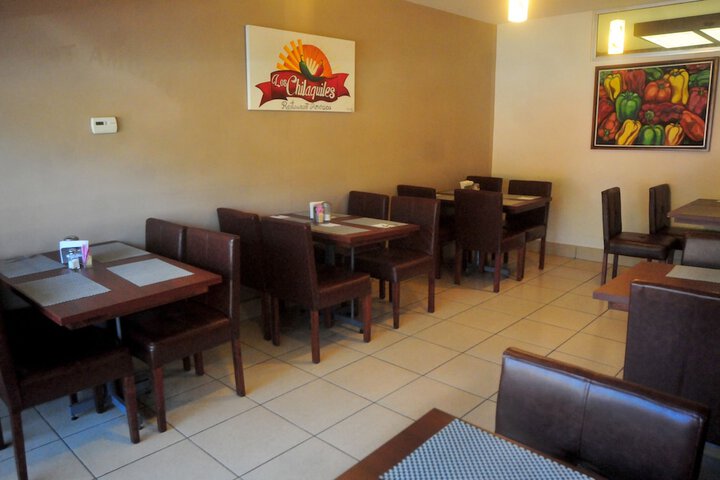 Dining 73 of 106