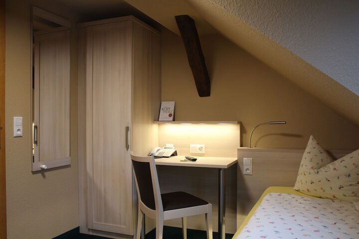 Room 21 of 61