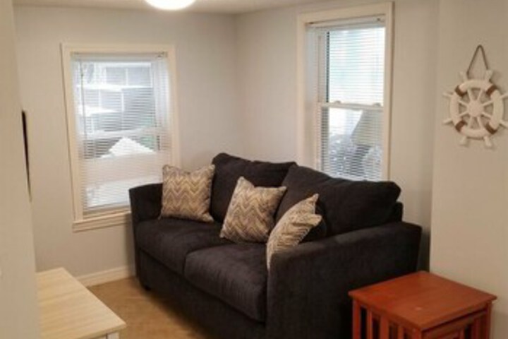 Room 13 of 27