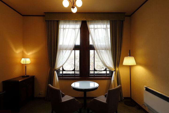 Room 35 of 120