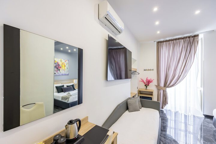 Room 7 of 78