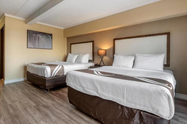 1 Queen Bed Upgrade (26 of 26)