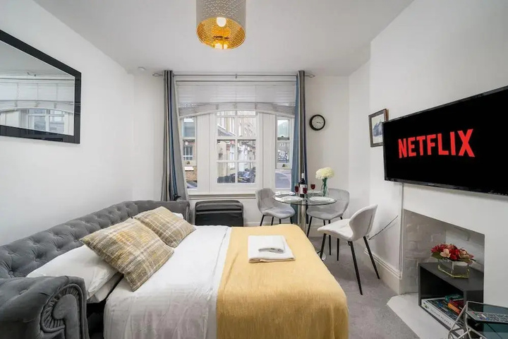 Room 2 of 15