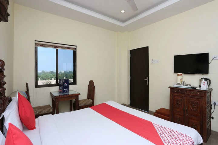 Room 5 of 22