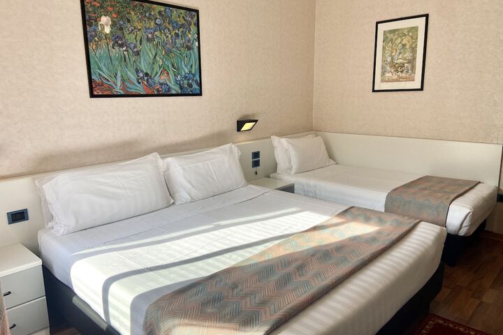 Room 17 of 45