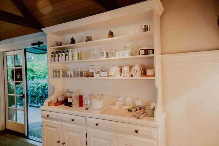 Hotel Interior 2 of 105