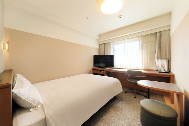 Room 8 of 53