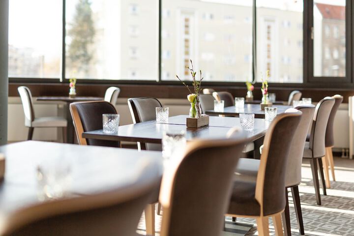 Dining 96 of 143