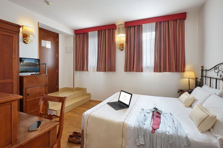 Room 21 of 81