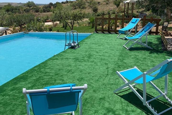 Pool 35 of 63