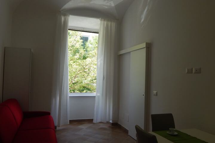 Room 65 of 91