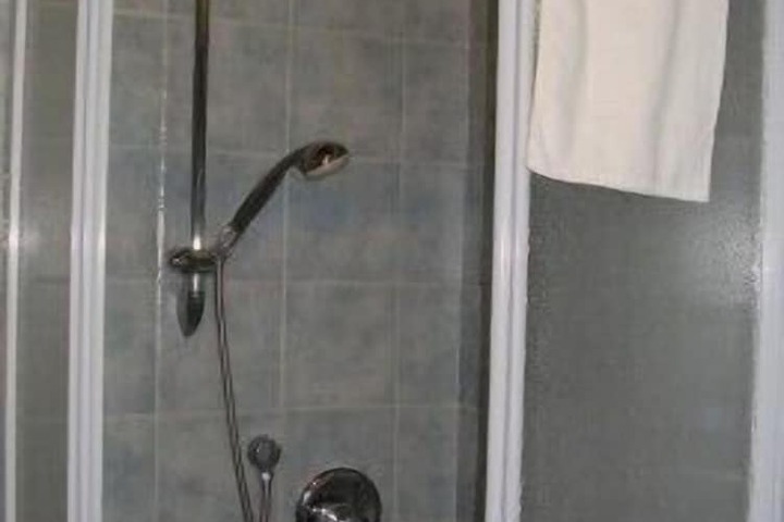 Room 8 of 26