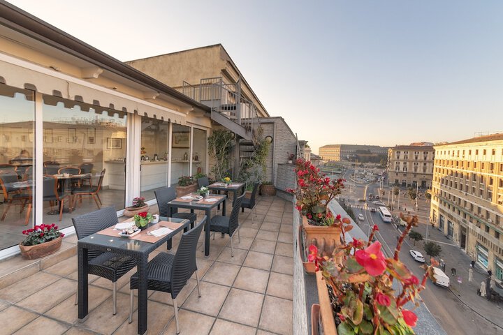 Terrace/Patio 105 of 109