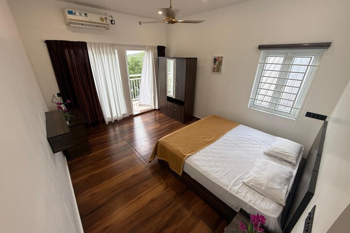Room 3 of 21