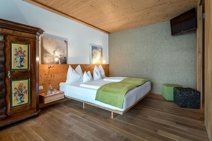 Room 36 of 86