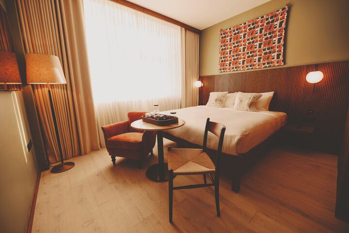 Room 18 of 63