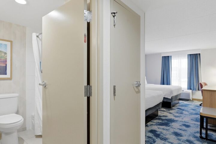 Room 51 of 62