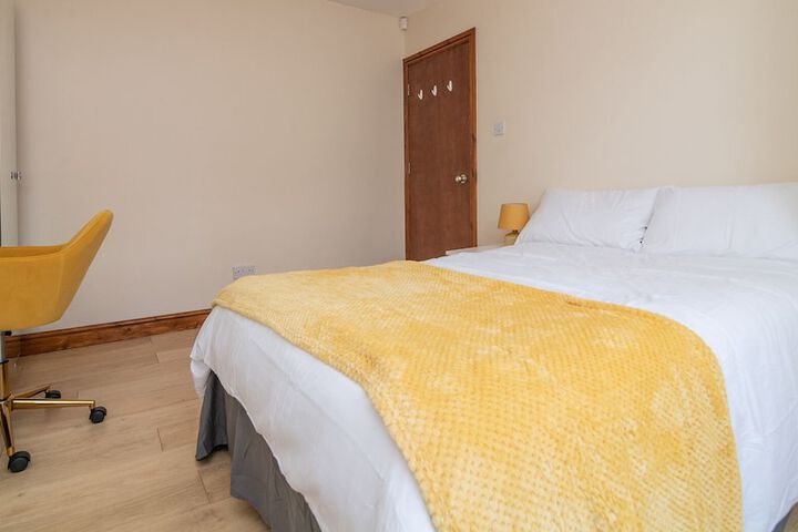 Room 15 of 23