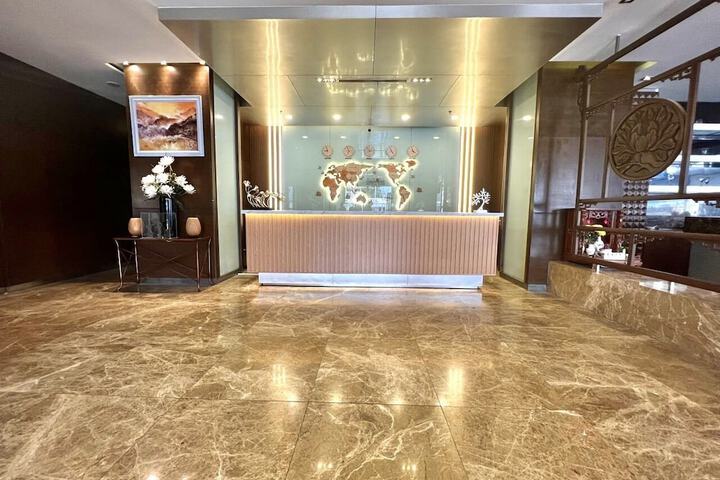 Hotel Interior 4 of 181