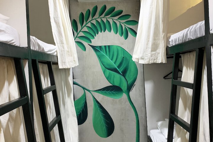 Room 7 of 74