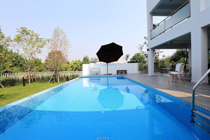 Pool 24 of 62