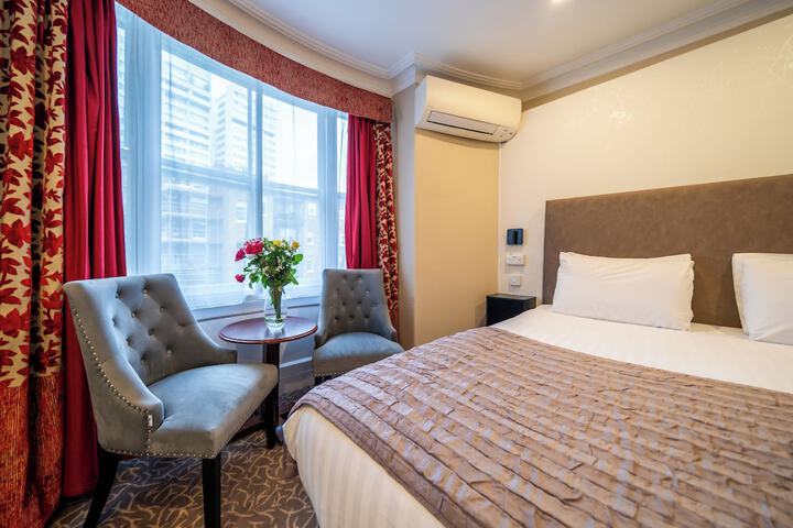 Room 60 of 128