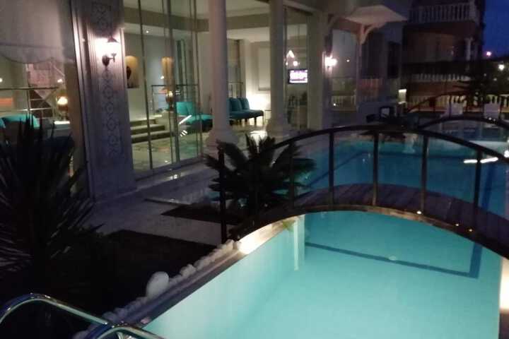Pool 43 of 67