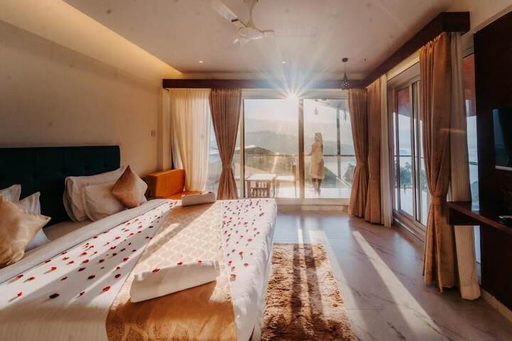 Room 2 of 54
