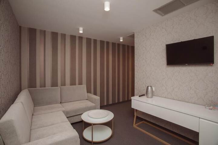 Room 7 of 54