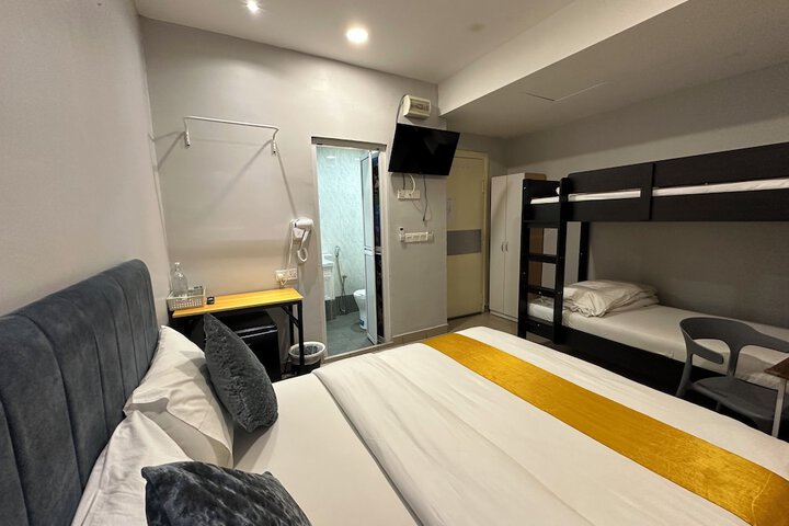 Room 57 of 80