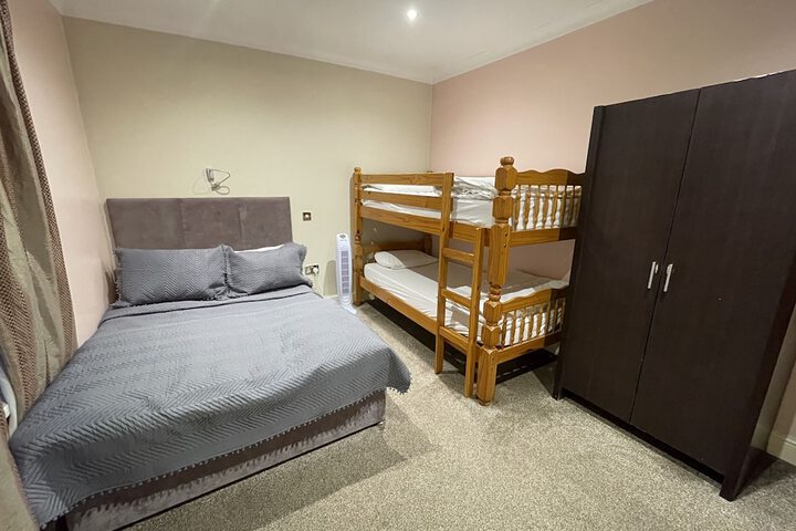 Room 8 of 31