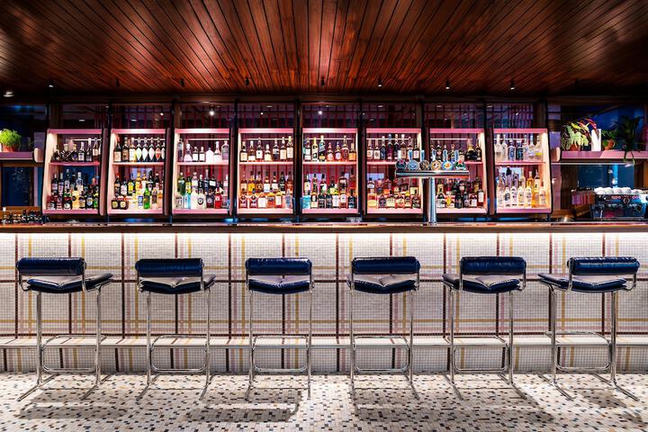 Lounge 99 of 114