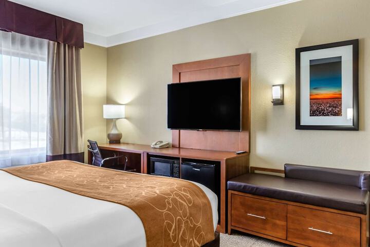 Room 6 of 31