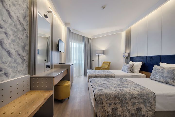 Room 4 of 23