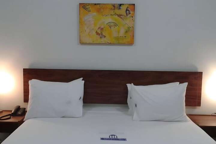 Room 7 of 47