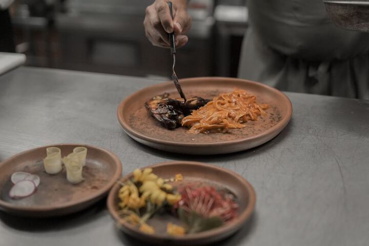 Dining 106 of 145